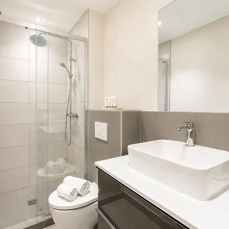 Stunning Near Arc De Triomphe شقة باريس